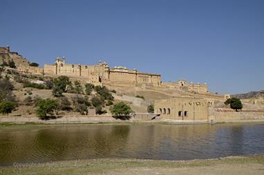 04 Fort_Amber_and Elephants,_Jaipur_DSC5160_b_H600